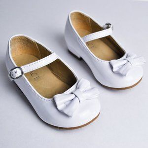 Children's Place Baby Toddler Girls Size 6 White Patent Shiny Dress Shoes w Bow